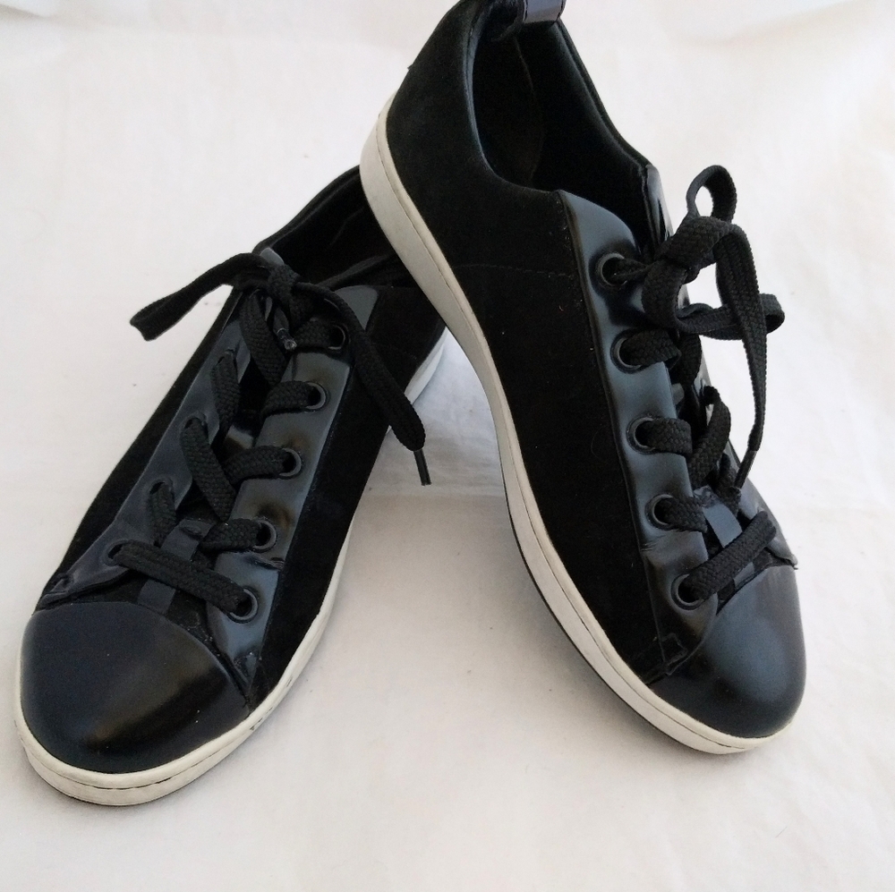 DKNY Black Court Lace Up Sneaker - Picture 1 of 6